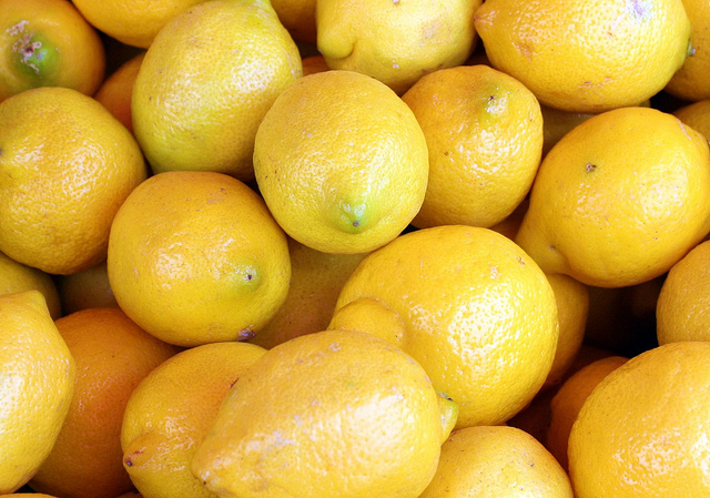 lemons for lemon salad dressing